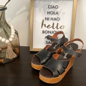Free People black leather wedges size 39